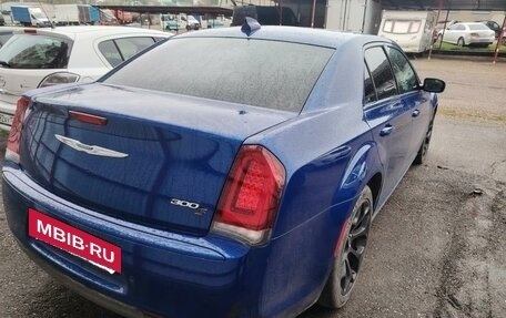 Chrysler 300C II, 2019 год, 1 800 000 рублей, 12 фотография