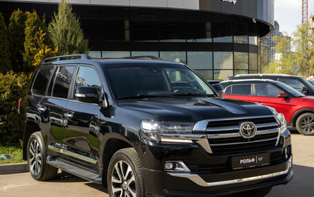 Toyota Land Cruiser 200, 2016 год, 5 690 000 рублей, 2 фотография