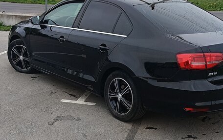 Volkswagen Jetta VI, 2015 год, 1 250 000 рублей, 2 фотография
