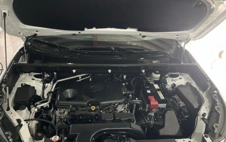 Toyota RAV4, 2021 год, 3 400 000 рублей, 9 фотография