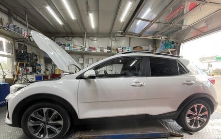 KIA Stonic, 2020 год, 2 000 000 рублей, 10 фотография
