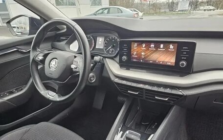 Skoda Octavia IV, 2021 год, 2 210 000 рублей, 24 фотография