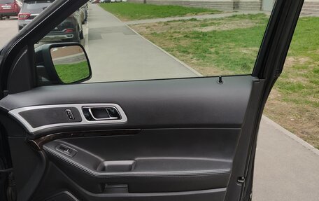 Ford Explorer VI, 2013 год, 1 500 000 рублей, 18 фотография