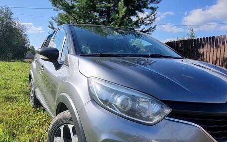 Renault Kaptur I рестайлинг, 2018 год, 1 450 000 рублей, 3 фотография