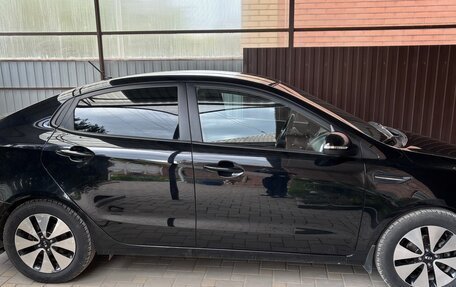 KIA Rio III рестайлинг, 2013 год, 900 000 рублей, 3 фотография