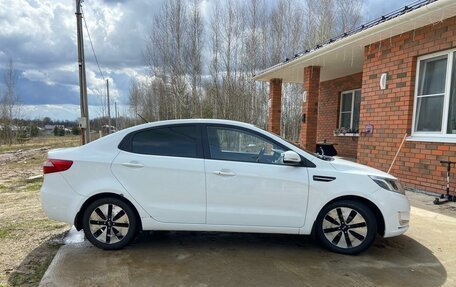 KIA Rio III рестайлинг, 2013 год, 900 000 рублей, 2 фотография