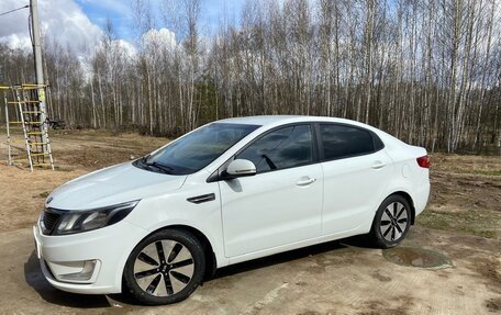KIA Rio III рестайлинг, 2013 год, 900 000 рублей, 3 фотография