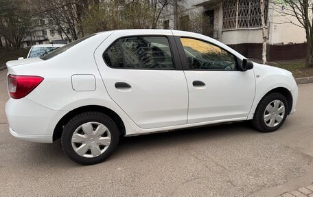 Renault Logan II, 2016 год, 490 000 рублей, 2 фотография