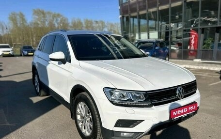 Volkswagen Tiguan II, 2017 год, 2 630 000 рублей, 2 фотография