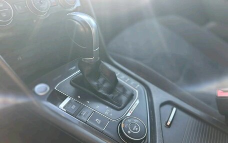 Volkswagen Tiguan II, 2017 год, 2 630 000 рублей, 14 фотография