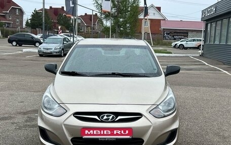 Hyundai Solaris II рестайлинг, 2011 год, 820 000 рублей, 3 фотография