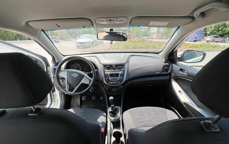Hyundai Solaris II рестайлинг, 2016 год, 800 000 рублей, 7 фотография