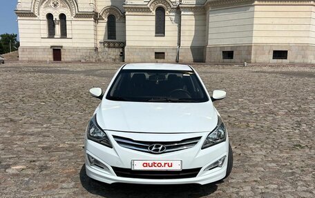 Hyundai Solaris II рестайлинг, 2016 год, 800 000 рублей, 2 фотография
