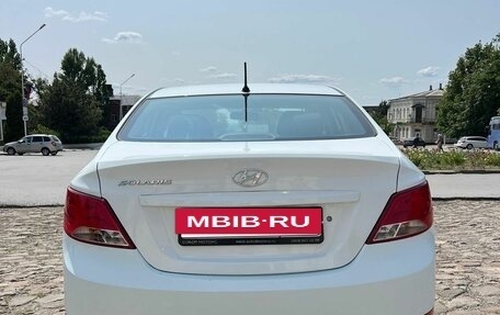 Hyundai Solaris II рестайлинг, 2016 год, 800 000 рублей, 3 фотография