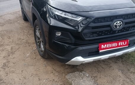 Toyota RAV4, 2024 год, 3 860 000 рублей, 1 фотография