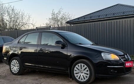 Volkswagen Jetta VI, 2009 год, 650 000 рублей, 1 фотография