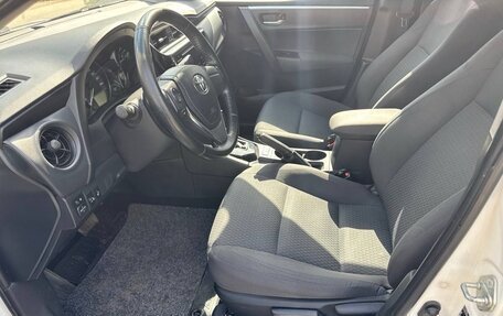Toyota Corolla, 2018 год, 1 750 000 рублей, 13 фотография