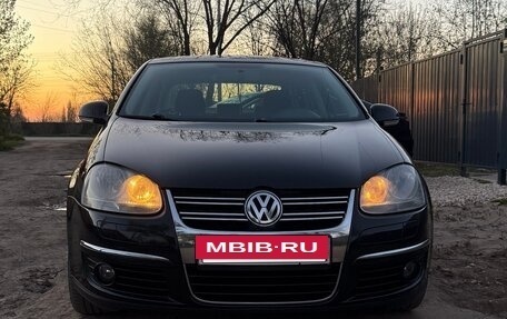 Volkswagen Jetta VI, 2009 год, 650 000 рублей, 3 фотография