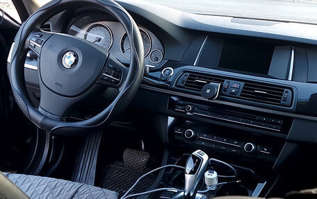 BMW 5 серия, 2013 год, 2 950 000 рублей, 6 фотография