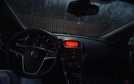 Opel Astra J, 2011 год, 700 000 рублей, 8 фотография