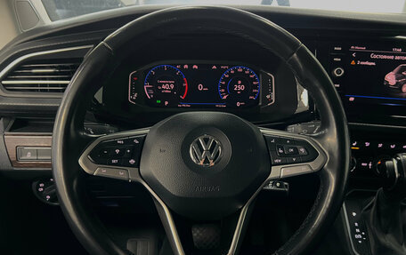 Volkswagen Multivan T6 рестайлинг, 2020 год, 5 250 000 рублей, 12 фотография