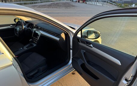Volkswagen Passat B8 рестайлинг, 2017 год, 1 950 000 рублей, 11 фотография
