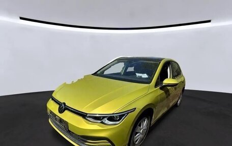 Volkswagen Golf VIII, 2022 год, 2 272 000 рублей, 3 фотография