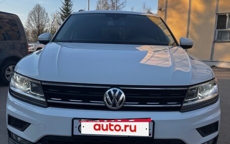 Volkswagen Tiguan II, 2020 год, 2 100 000 рублей, 2 фотография