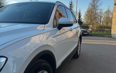 Volkswagen Tiguan II, 2020 год, 2 100 000 рублей, 8 фотография