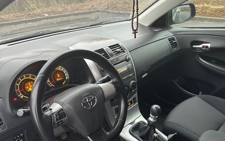 Toyota Corolla, 2011 год, 890 000 рублей, 6 фотография