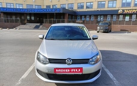 Volkswagen Polo VI (EU Market), 2013 год, 550 000 рублей, 2 фотография