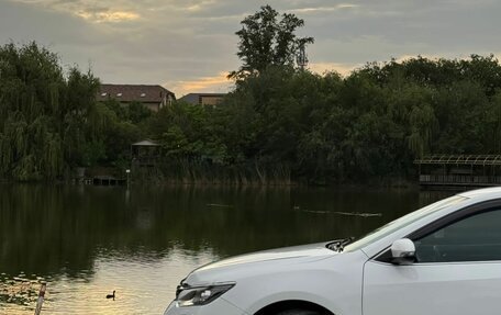 Toyota Camry, 2017 год, 2 400 000 рублей, 4 фотография