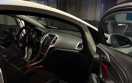 Opel Astra J, 2012 год, 1 000 000 рублей, 13 фотография