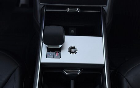 Land Rover Range Rover IV рестайлинг, 2025 год, 19 000 000 рублей, 28 фотография