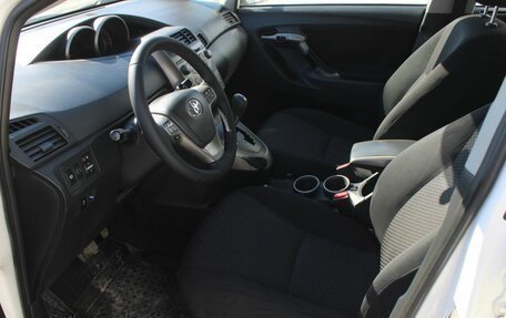 Toyota Verso I, 2010 год, 924 000 рублей, 11 фотография