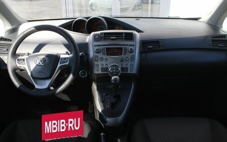 Toyota Verso I, 2010 год, 924 000 рублей, 13 фотография
