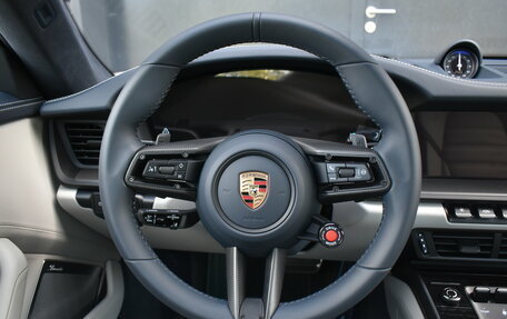 Porsche 911, 2025 год, 32 499 000 рублей, 17 фотография