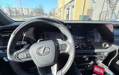 Lexus RX IV рестайлинг, 2023 год, 10 500 000 рублей, 6 фотография