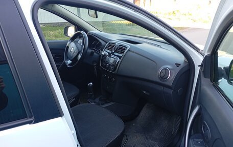 Renault Logan II, 2015 год, 600 000 рублей, 10 фотография
