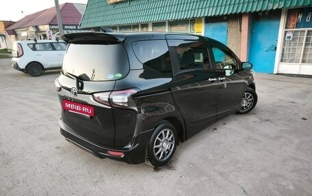 Toyota Sienta II, 2017 год, 1 299 000 рублей, 3 фотография