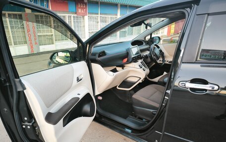 Toyota Sienta II, 2017 год, 1 299 000 рублей, 11 фотография