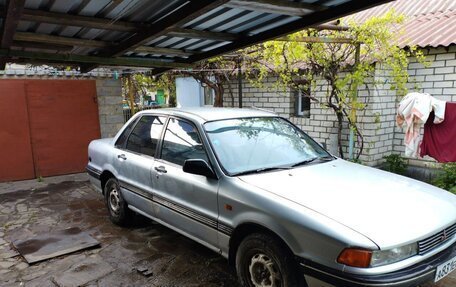Mitsubishi Galant VIII, 1988 год, 60 000 рублей, 4 фотография