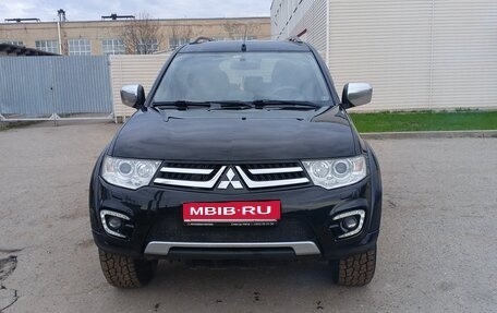 Mitsubishi Pajero Sport II рестайлинг, 2015 год, 1 900 000 рублей, 2 фотография