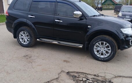 Mitsubishi Pajero Sport II рестайлинг, 2015 год, 1 900 000 рублей, 3 фотография