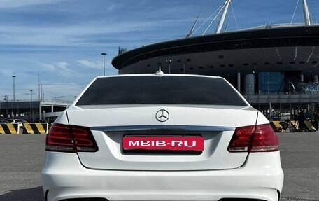 Mercedes-Benz E-Класс, 2015 год, 1 920 000 рублей, 4 фотография
