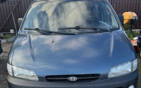 Hyundai H200 I, 1999 год, 240 000 рублей, 4 фотография
