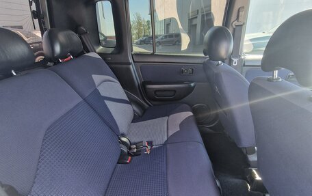 Nissan Cube II, 2001 год, 285 000 рублей, 16 фотография
