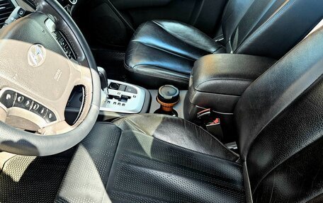 Hyundai Santa Fe III рестайлинг, 2010 год, 1 550 000 рублей, 33 фотография