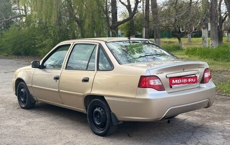Daewoo Nexia I рестайлинг, 2012 год, 170 000 рублей, 4 фотография