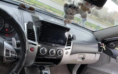 Mitsubishi Pajero Sport II рестайлинг, 2012 год, 1 650 000 рублей, 14 фотография
